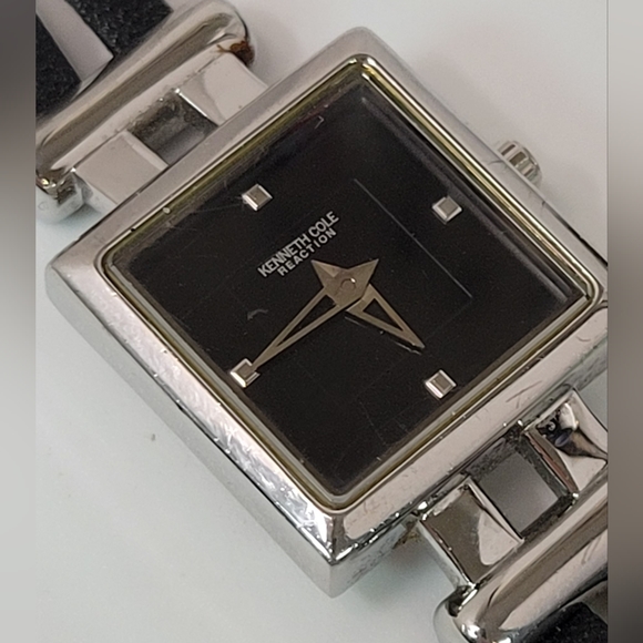 ⌚️ Kenneth Cole Women's Watch - Picture 4 of 7